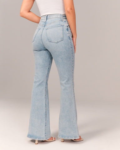 Stretched flared jeans high waist