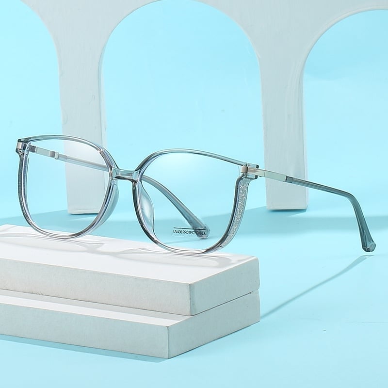 Hot Sale 49% OFF - Women's Portable Fashion Anti-Blue Light Reading Glasses
